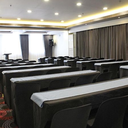 Fersal Hotel Malakas, Quezon City Zewnętrze zdjęcie