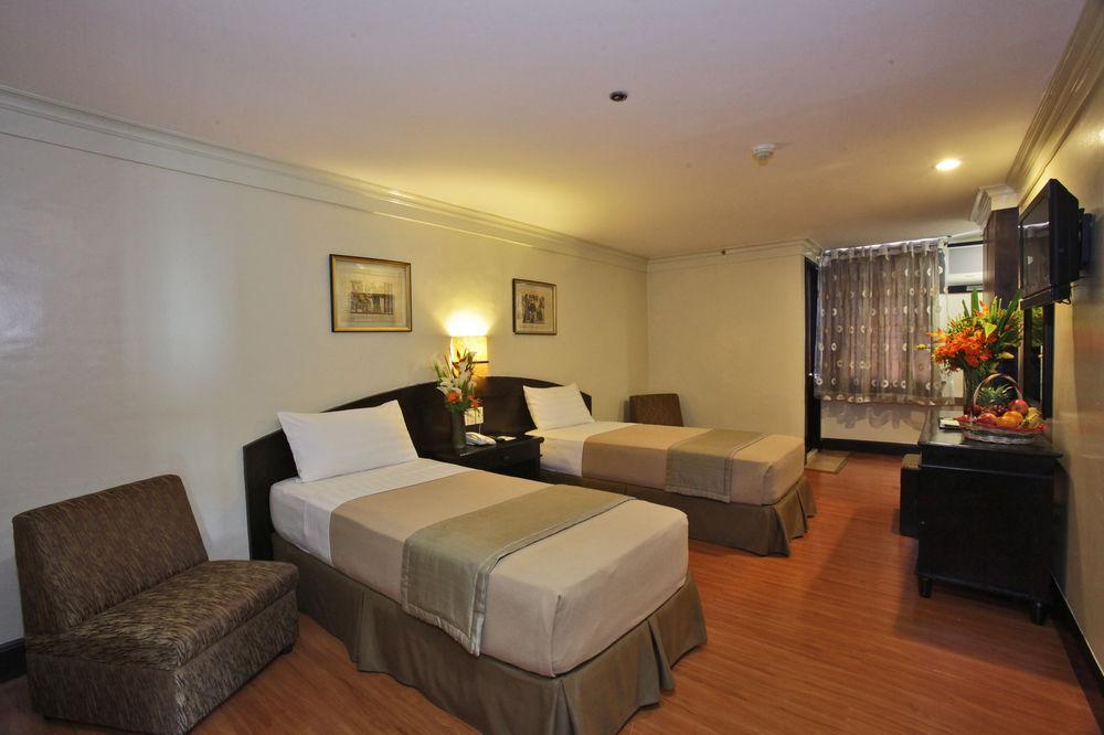 Fersal Hotel Malakas, Quezon City Zewnętrze zdjęcie