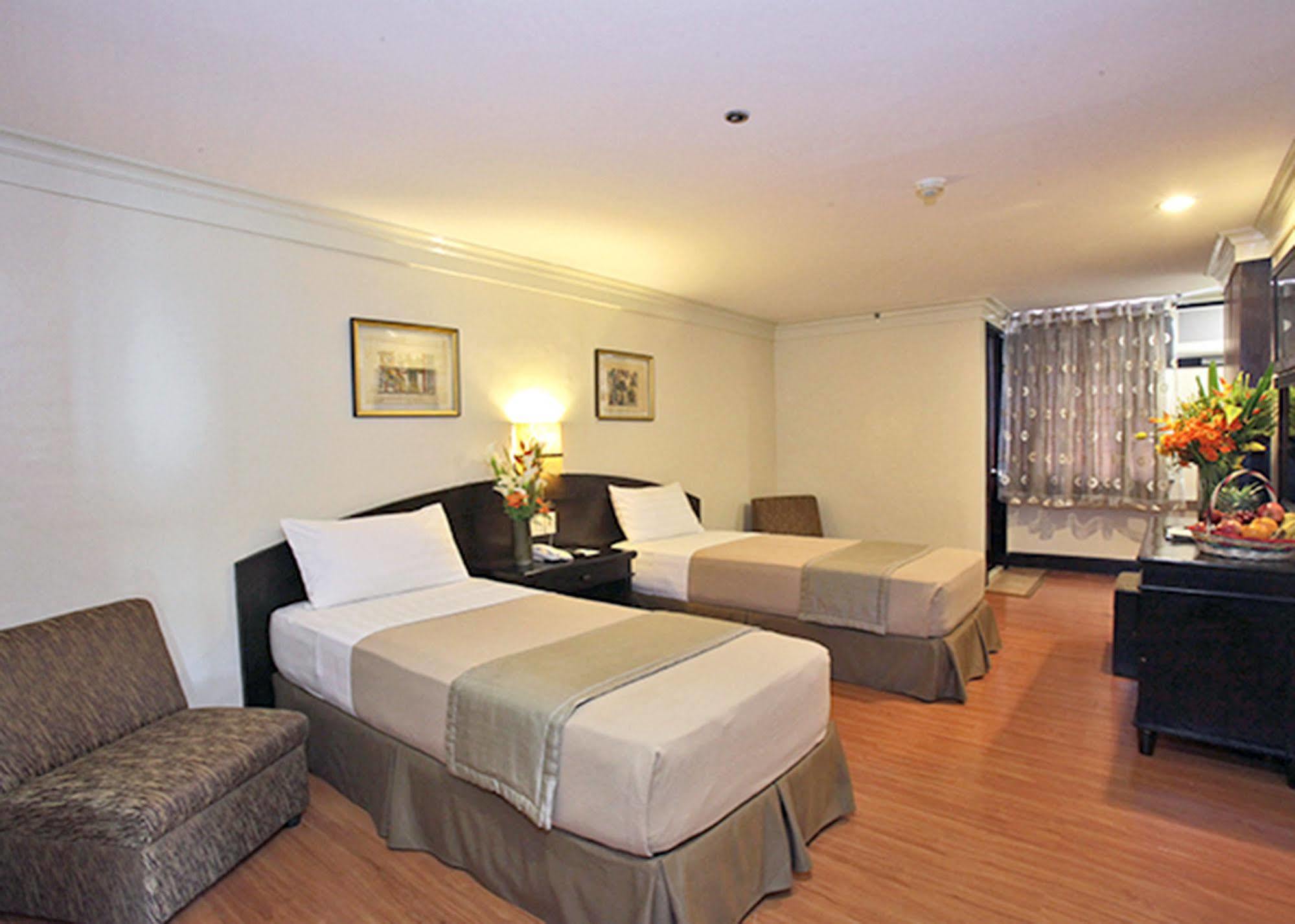 Fersal Hotel Malakas, Quezon City Zewnętrze zdjęcie